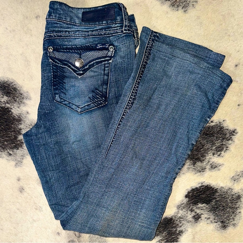 SEVEN 7 Slim Boot Cut Jeans with Classic Style